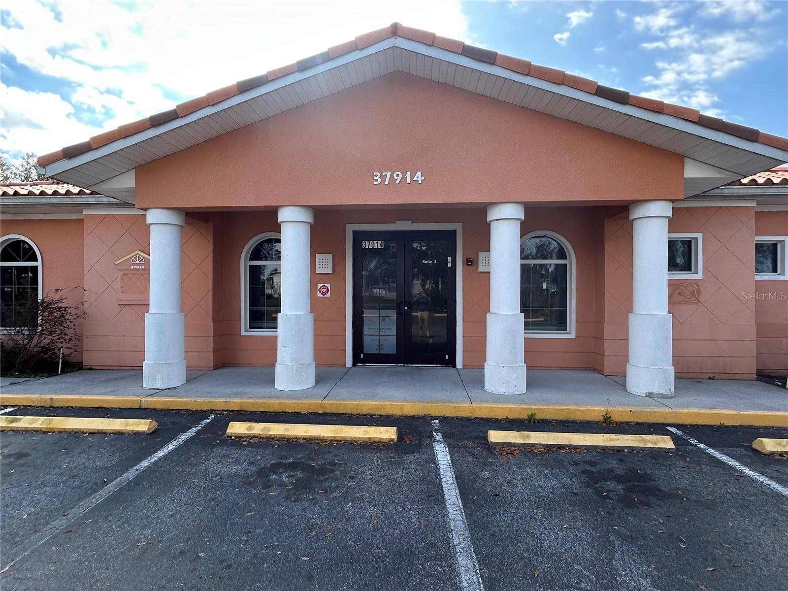 Zephyrhills, FL 33541,37914 DAUGHTERY RD