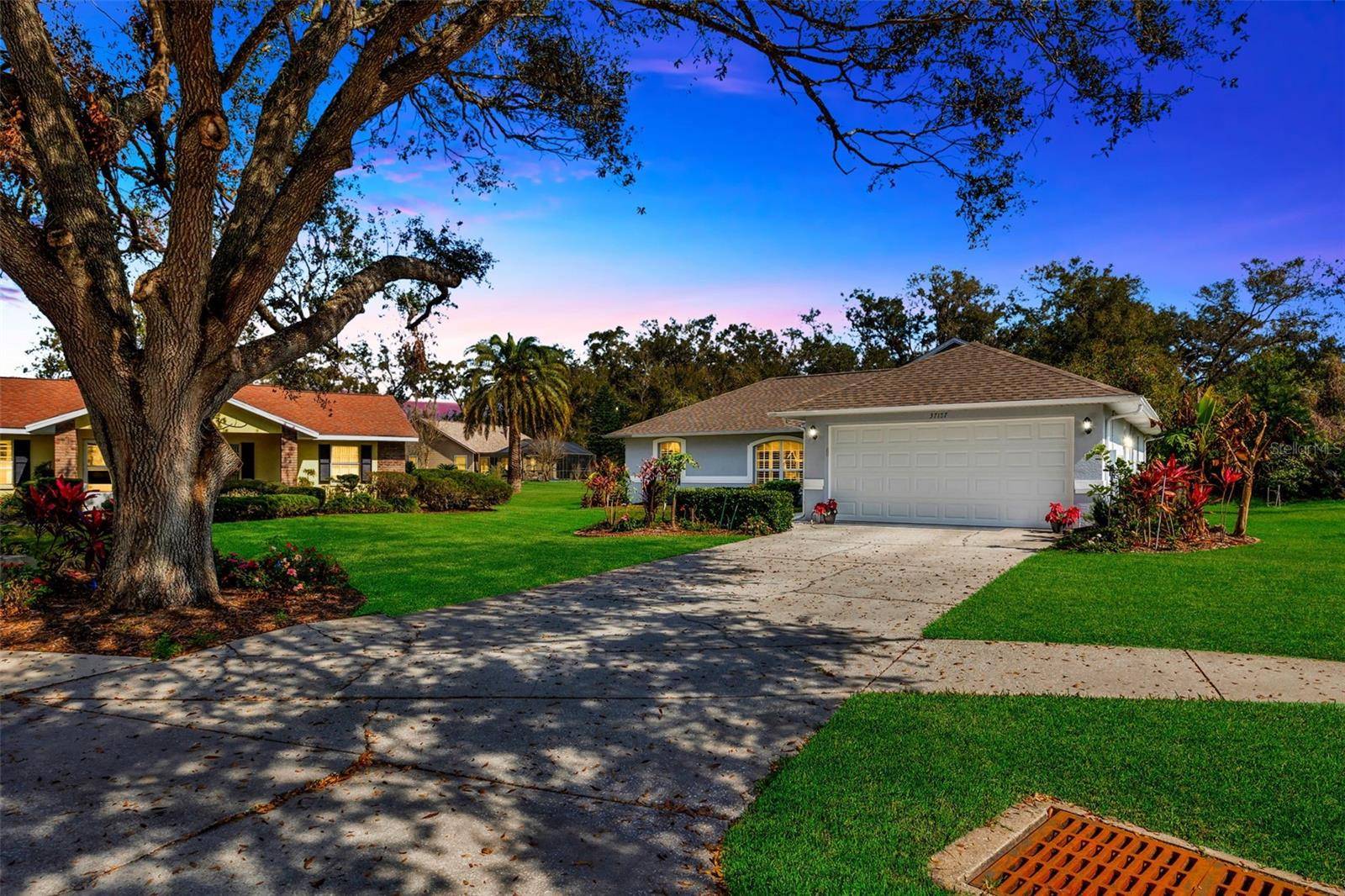 Zephyrhills, FL 33542,37157 FOXRUN PL