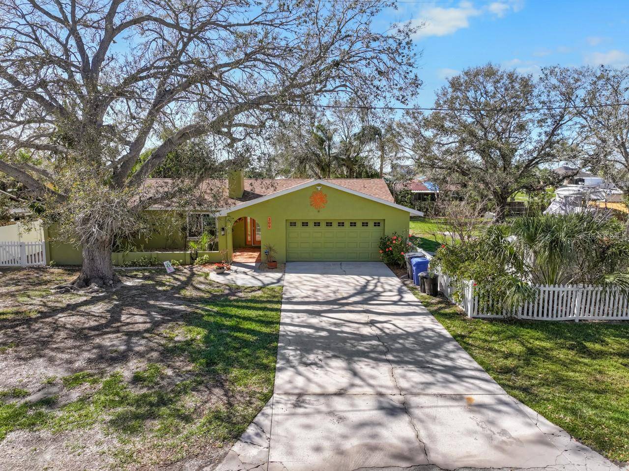 Ruskin, FL 33570,309 11TH ST SW