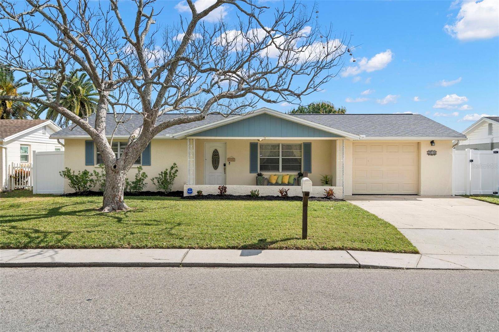 Holiday, FL 34691,2146 SOCIETY DR