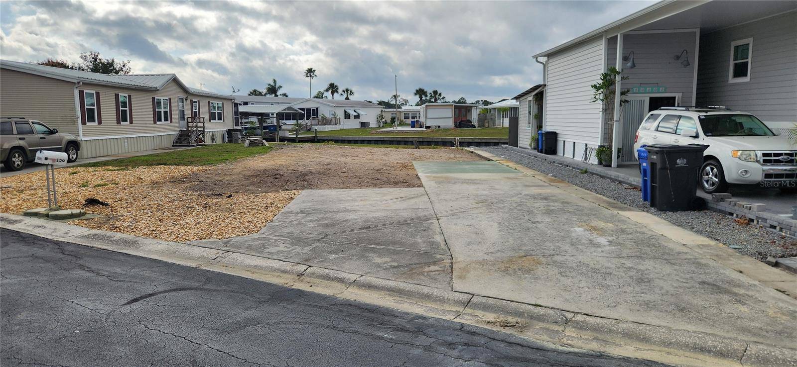 Apollo Beach, FL 33572,158 S SAINT THOMAS CIR