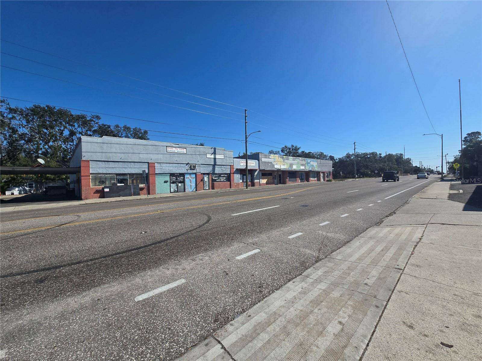 St Petersburg, FL 33701,922 DR MARTIN LUTHER KING JR ST S