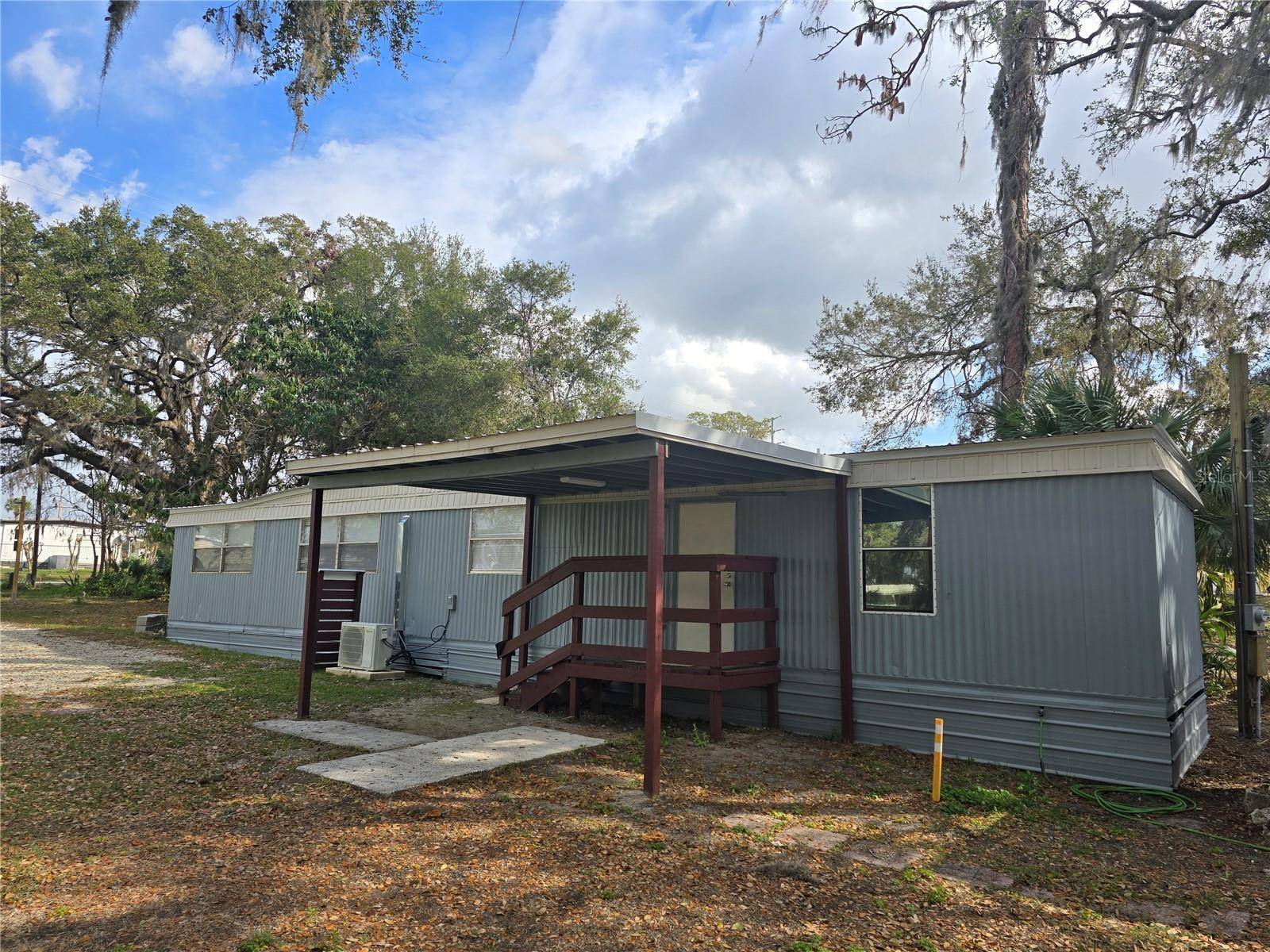 Zephyrhills, FL 33541,37826 DAUGHTERY RD