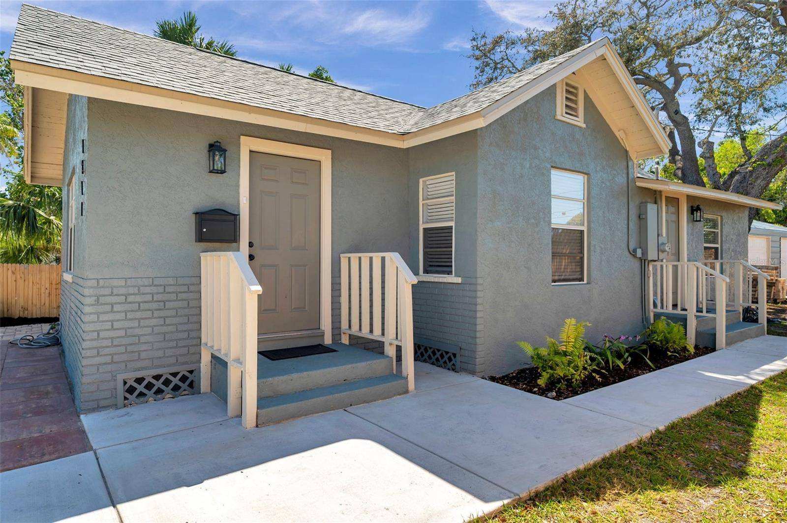 St Petersburg, FL 33711,1811 QUINCY ST S