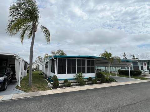 Pinellas Park, FL 33781,82127 B ST N #127
