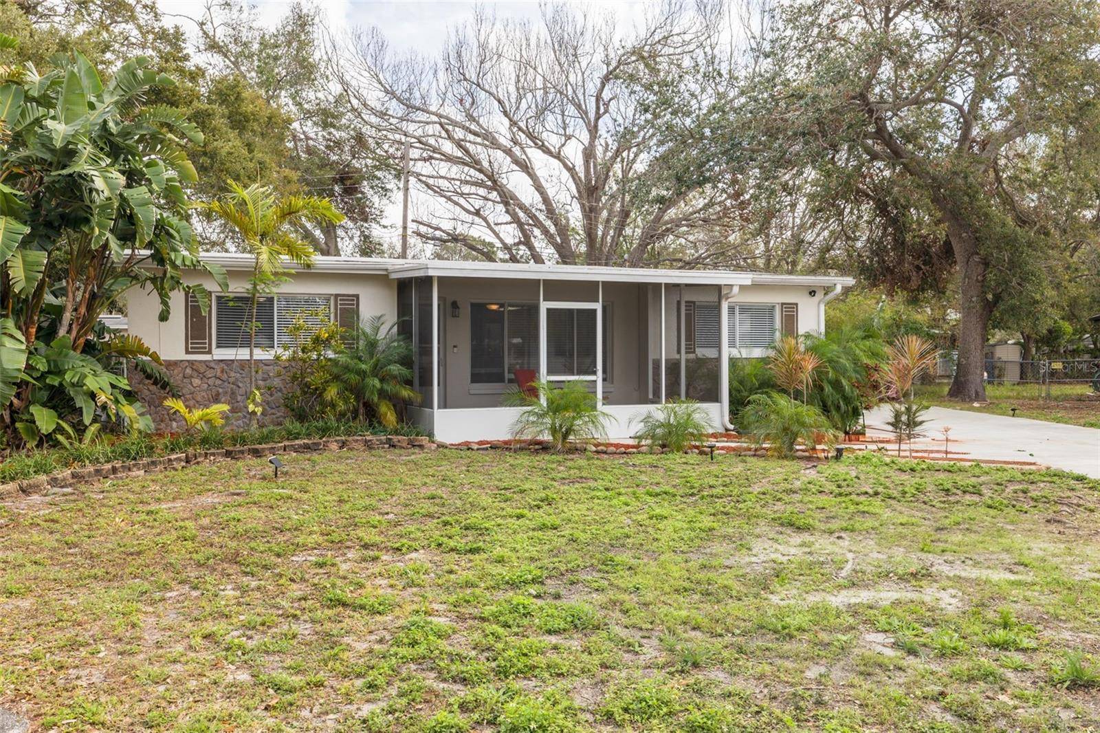 Seminole, FL 33777,9325 90TH TER