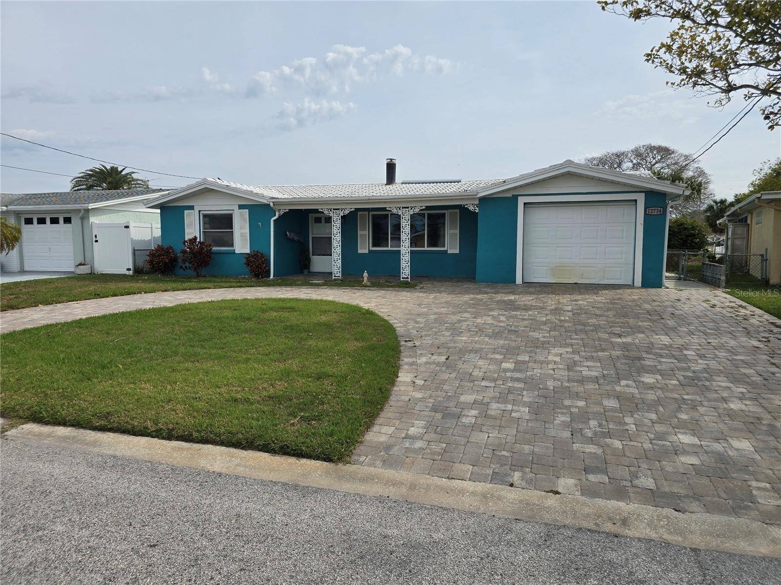 Hudson, FL 34667,12734 2ND ISLE