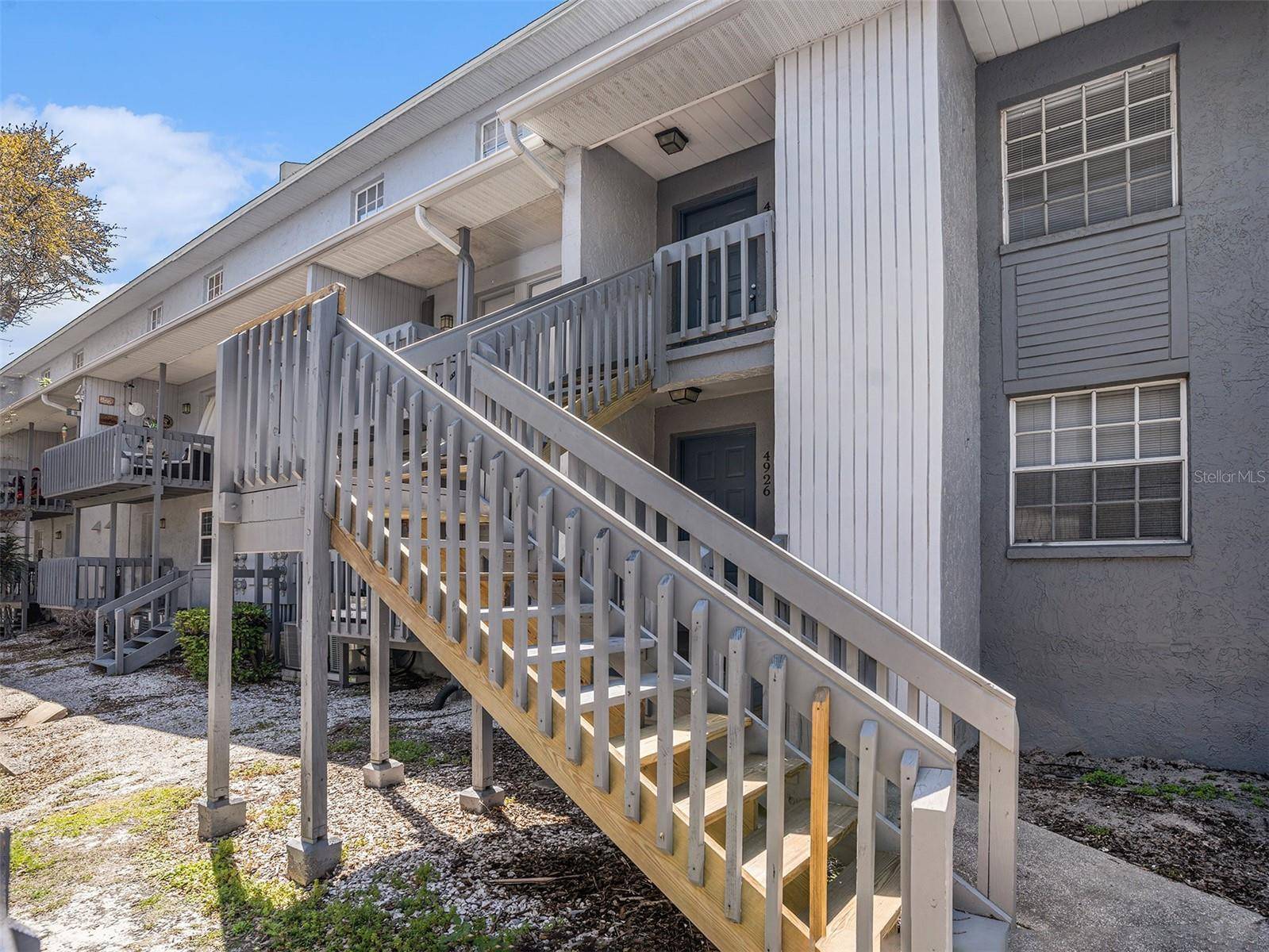 Tampa, FL 33611,4928 W GANDY BLVD #G203