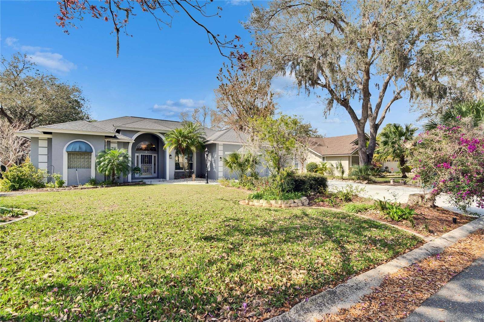 Plant City, FL 33566,2823 CLUBHOUSE DR