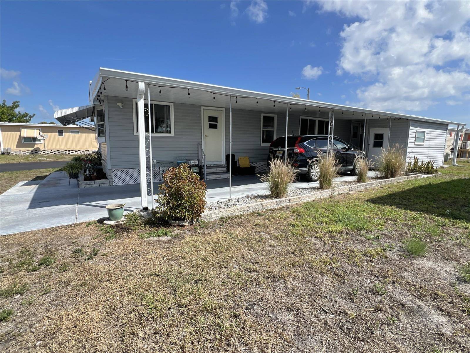 St Petersburg, FL 33702,7181 MOUNT HAWTHORNE RD NE #590