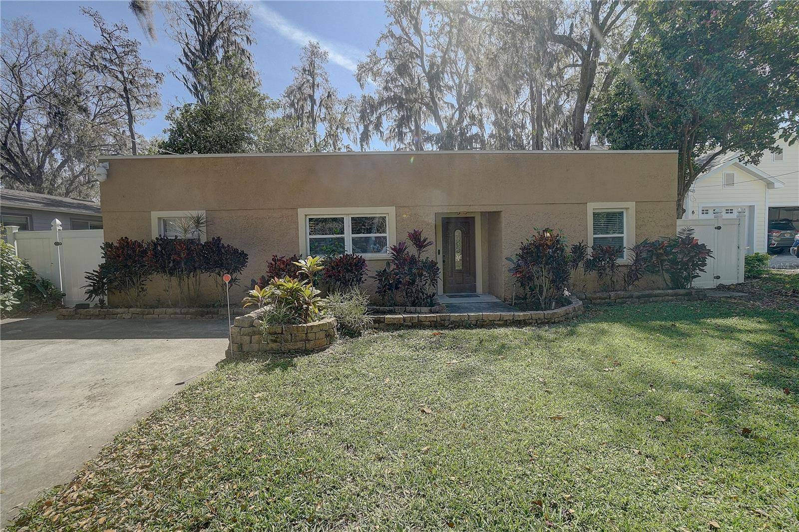 Tampa, FL 33625,5704 HALF MOON LAKE RD