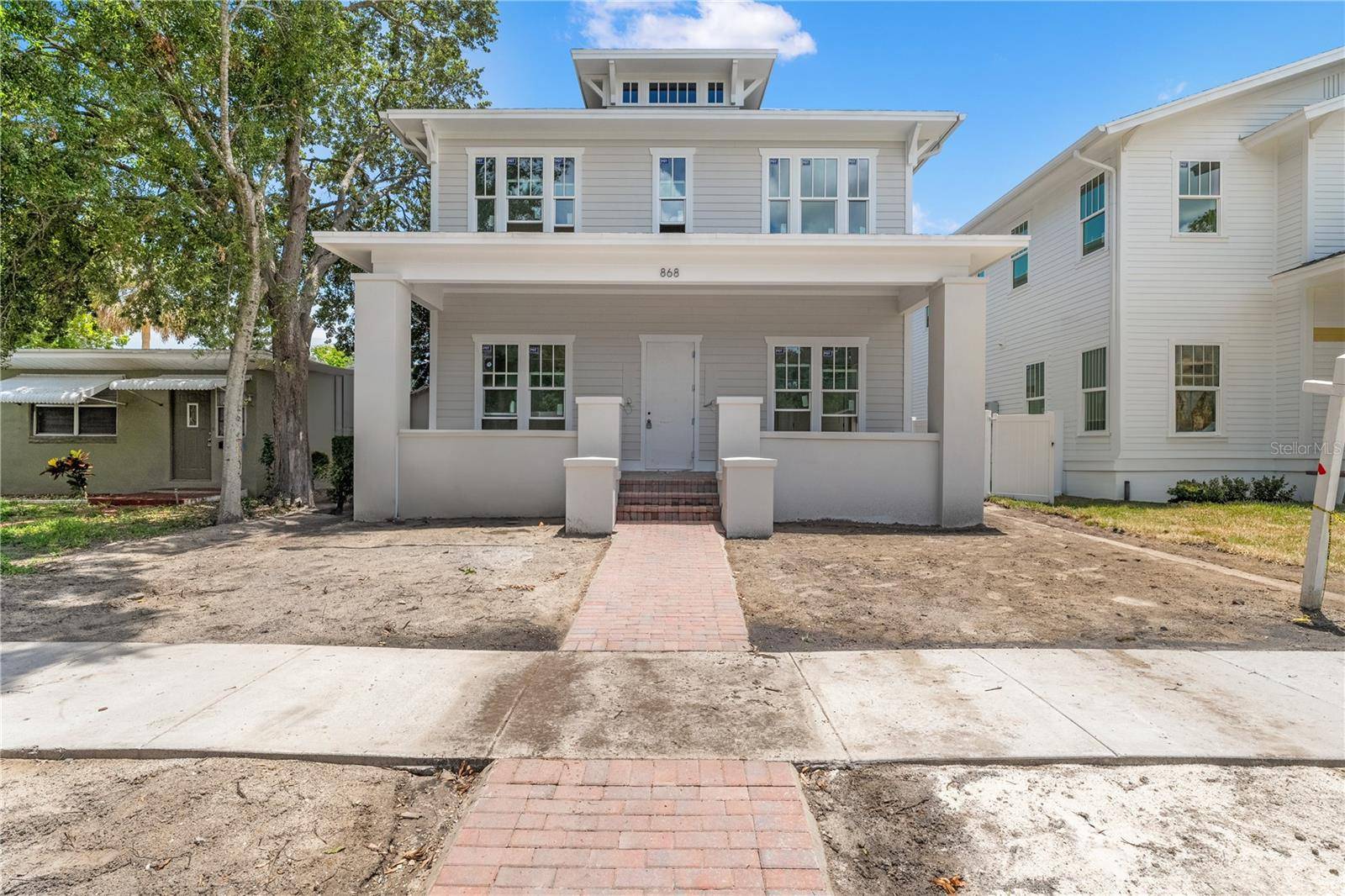 St Petersburg, FL 33703,868 44TH AVE N