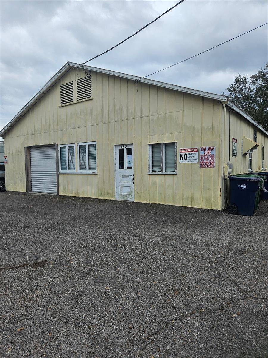 Tampa, FL 33609,2704 W AZEELE ST