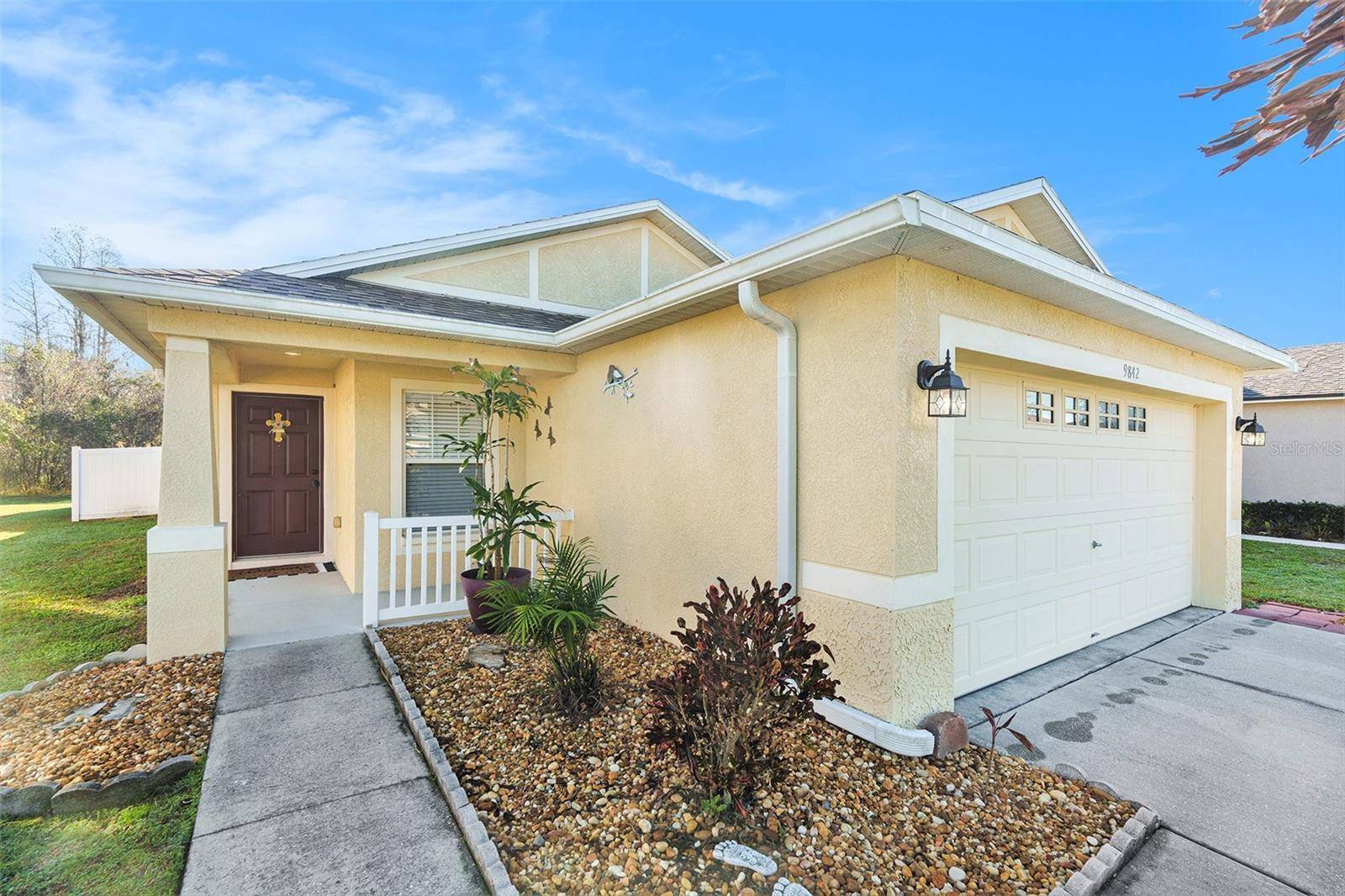 Land O Lakes, FL 34638,9842 EDMONTON DR