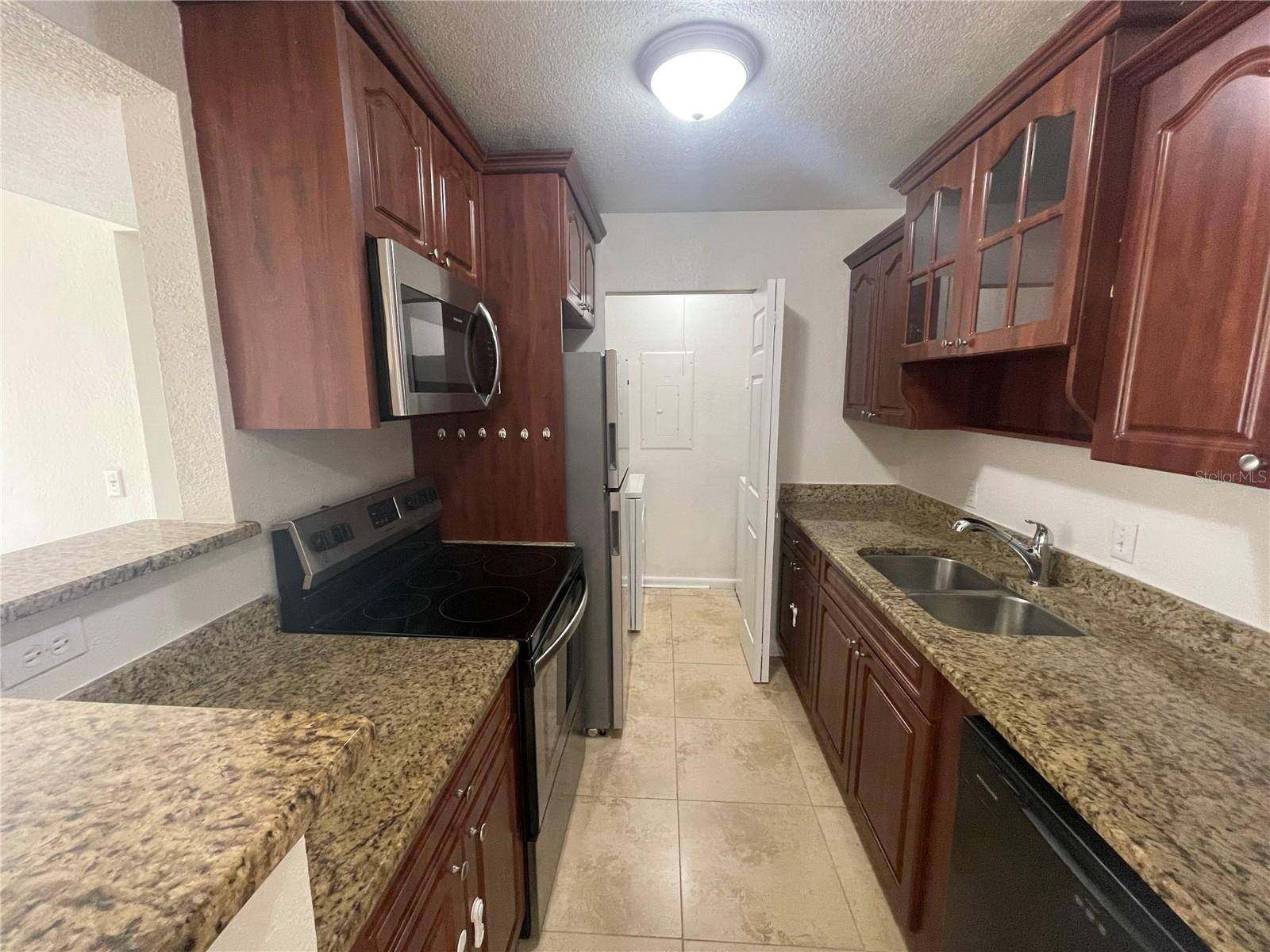 Palm Harbor, FL 34683,455 ALT 19 S #21