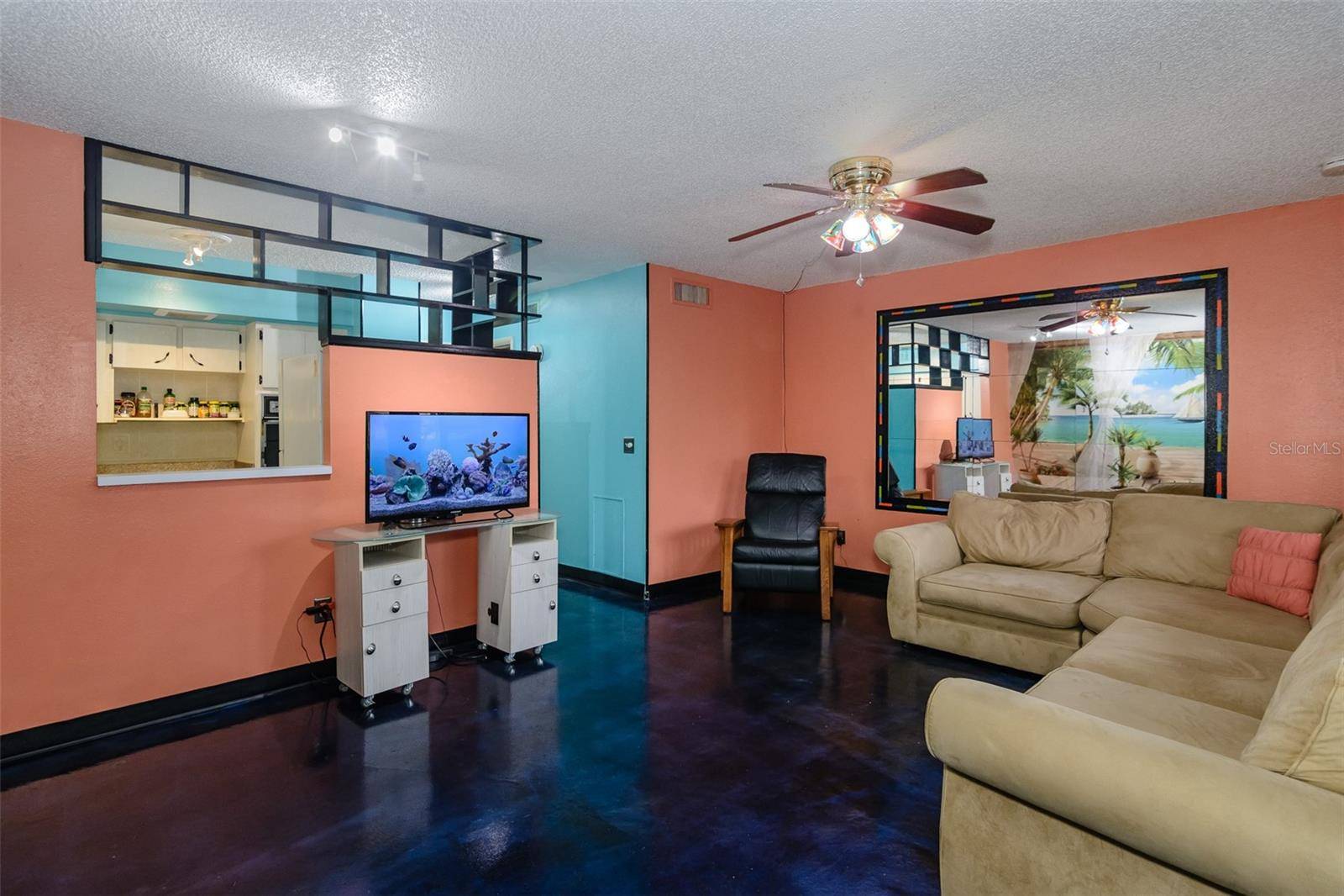 Clearwater, FL 33763,2100 WORLD PARKWAY BLVD #30