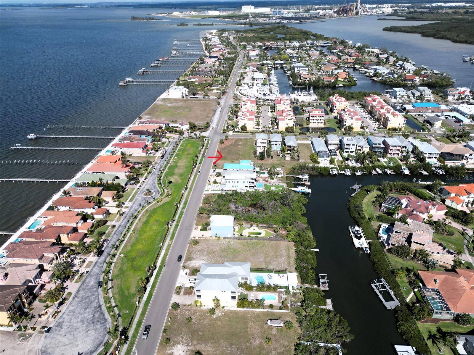 Apollo Beach, FL 33572,6435 MARBELLA BLVD