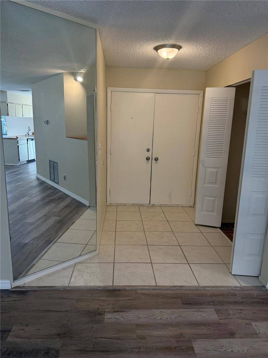 Clearwater, FL 33763,1982 SETON DR