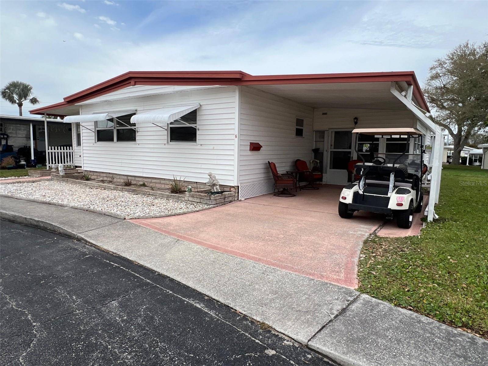 Largo, FL 33770,6 THATCH PALM ST E