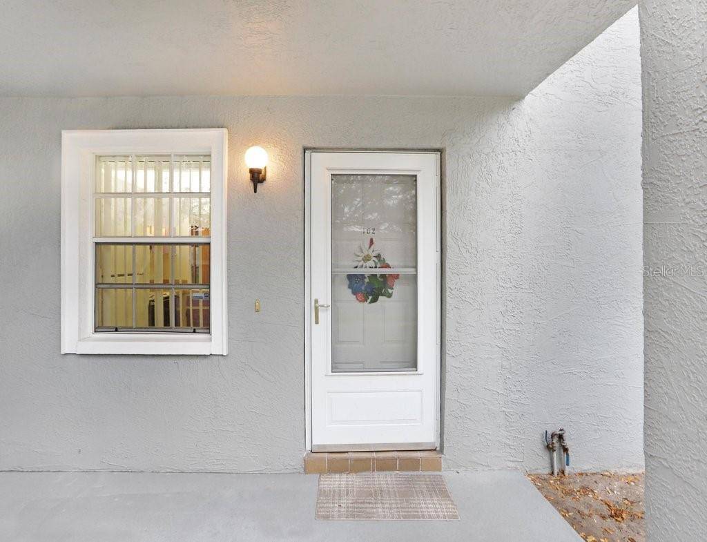 Dunedin, FL 34698,1420 OAK HILL DR #102