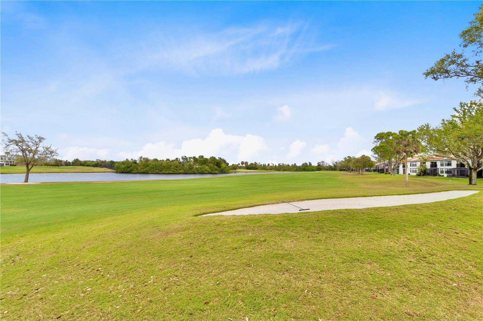 Clearwater, FL 33762,2073 SKIMMER CT W #211