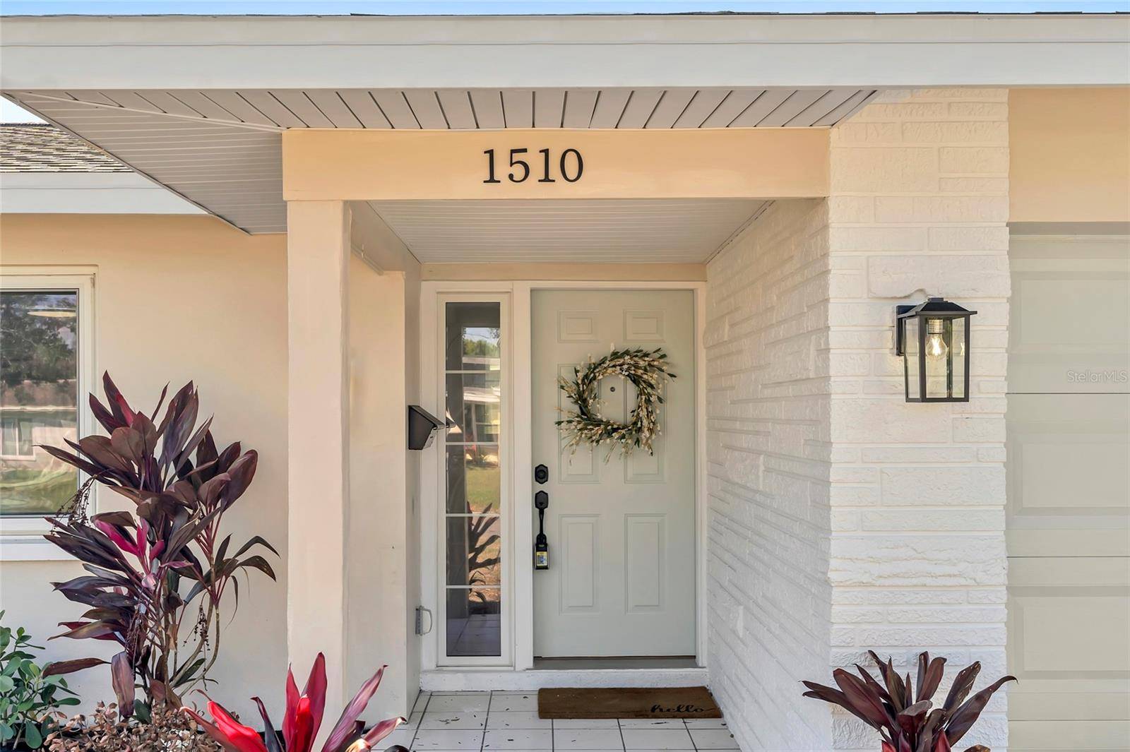 Dunedin, FL 34698,1510 LAKESIDE DR