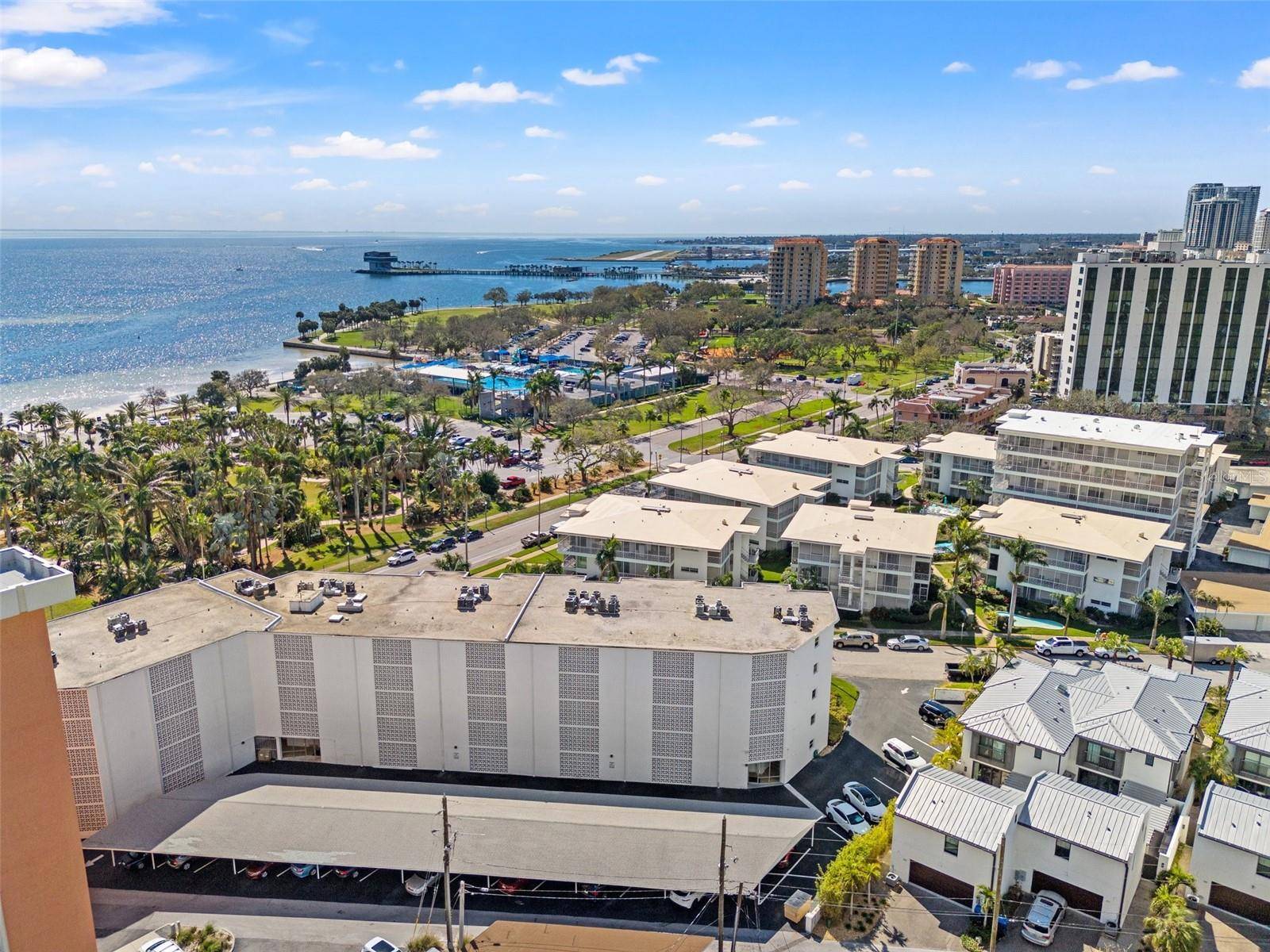 St Petersburg, FL 33701,1100 N SHORE DR NE #304