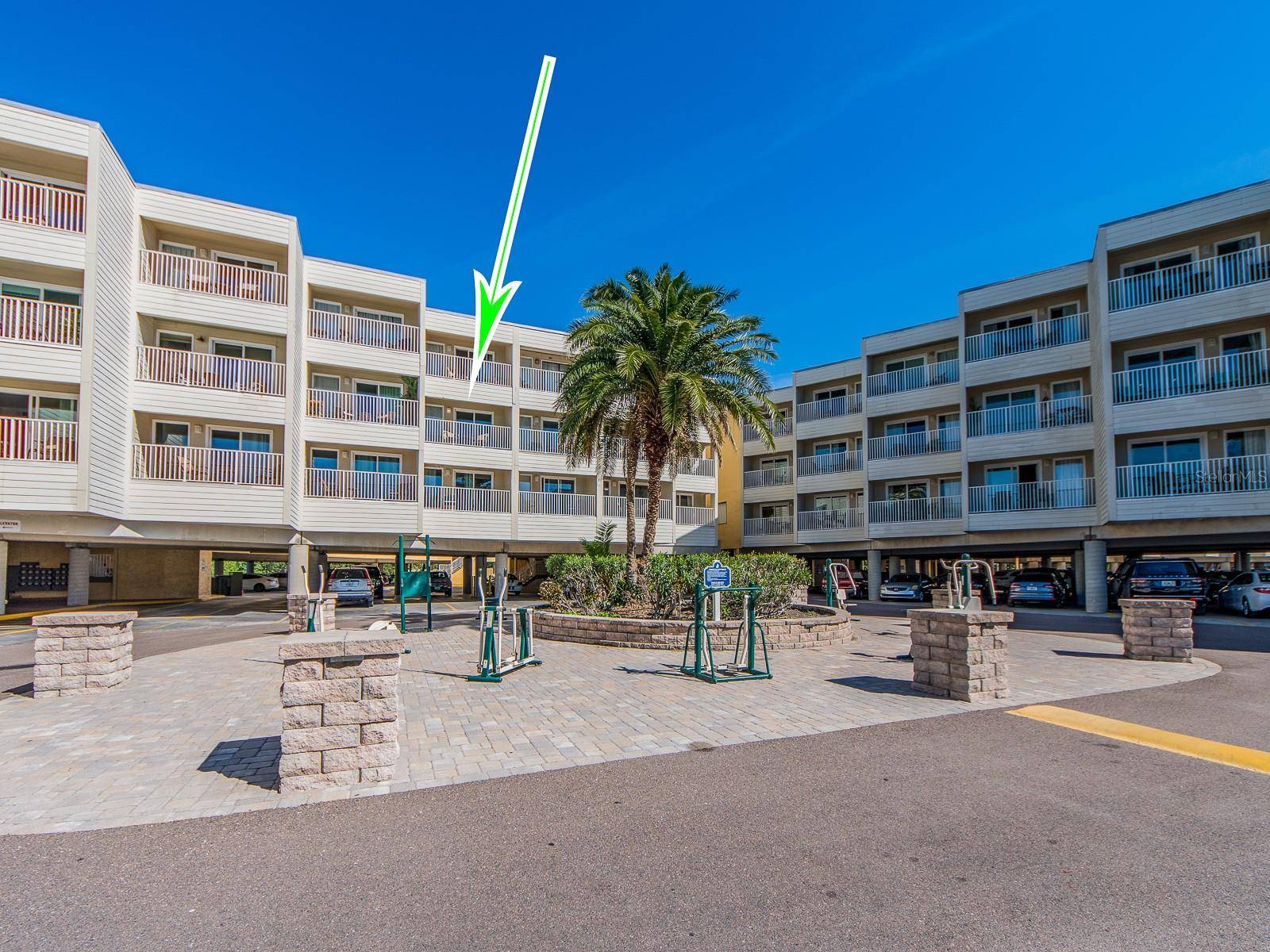 Tampa, FL 33607,2506 N ROCKY POINT DR #358