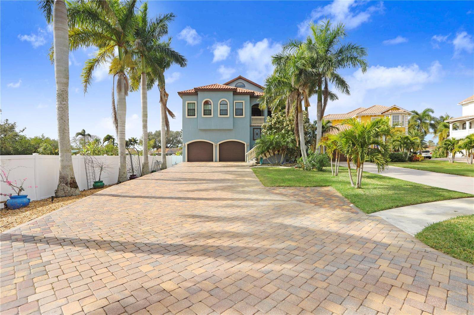 Apollo Beach, FL 33572,541 TREVISO DR