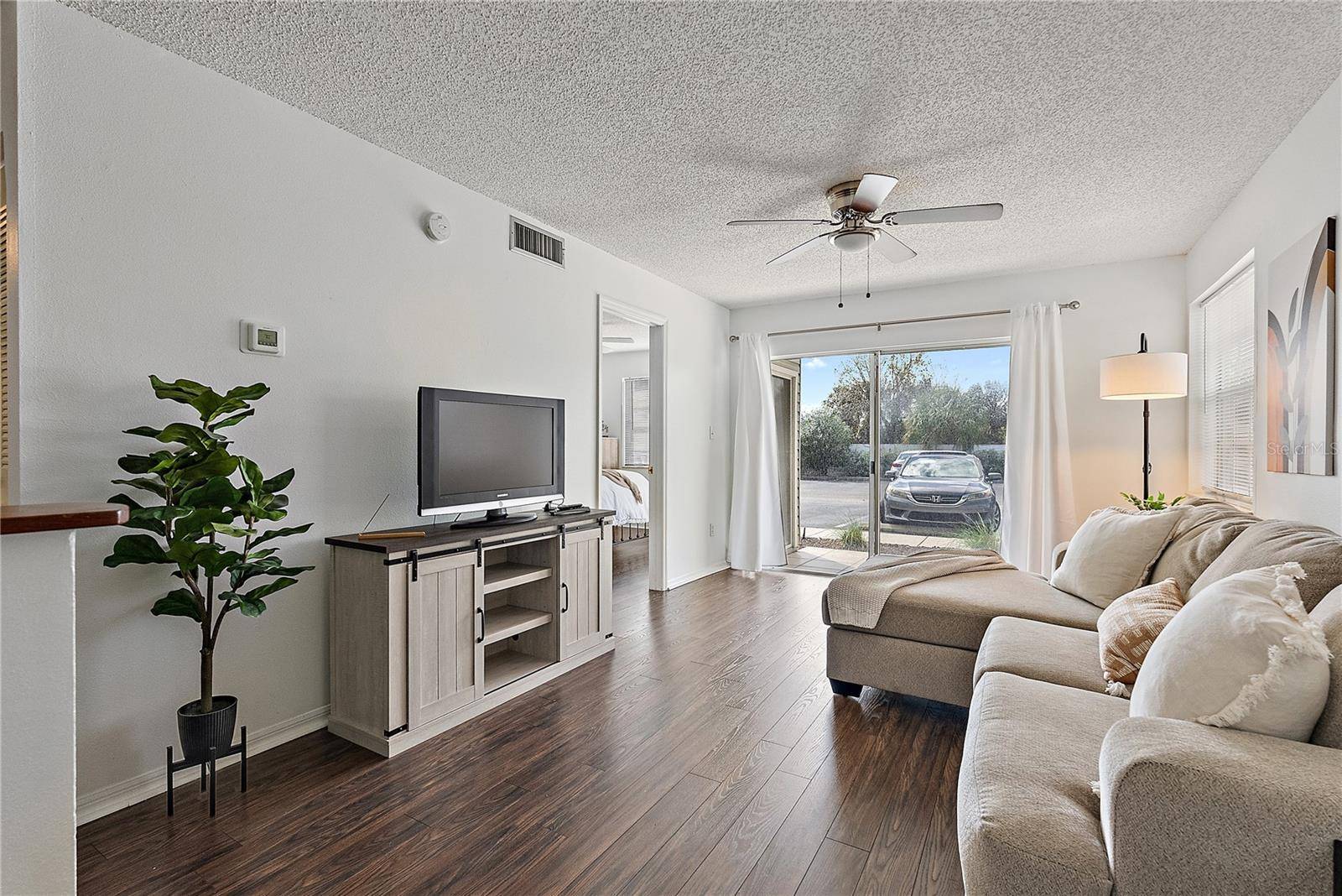 St Petersburg, FL 33710,6916 STONES THROW CIR N #9110
