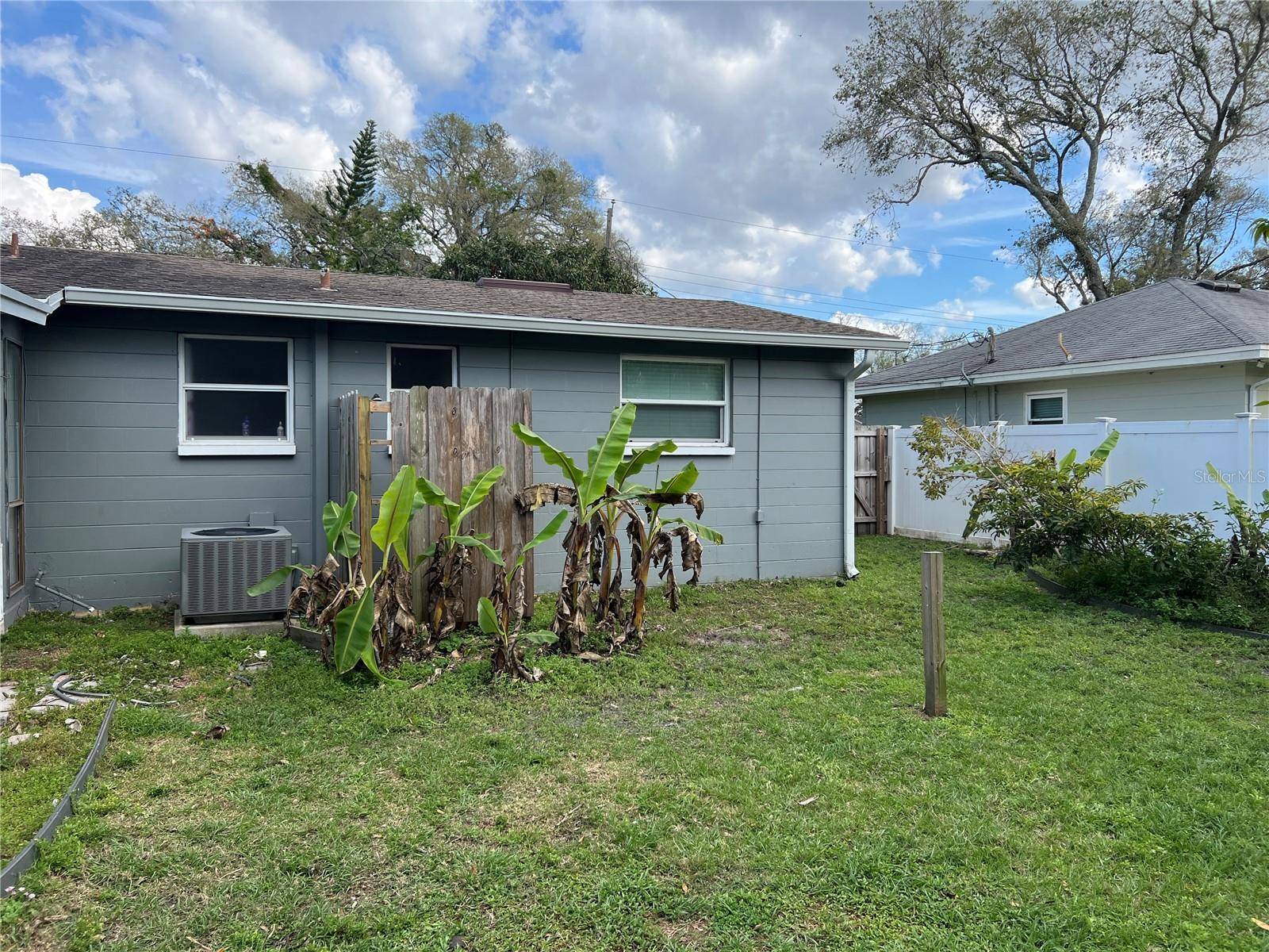 Lutz, FL 33549,16240 LAKE PALM DR