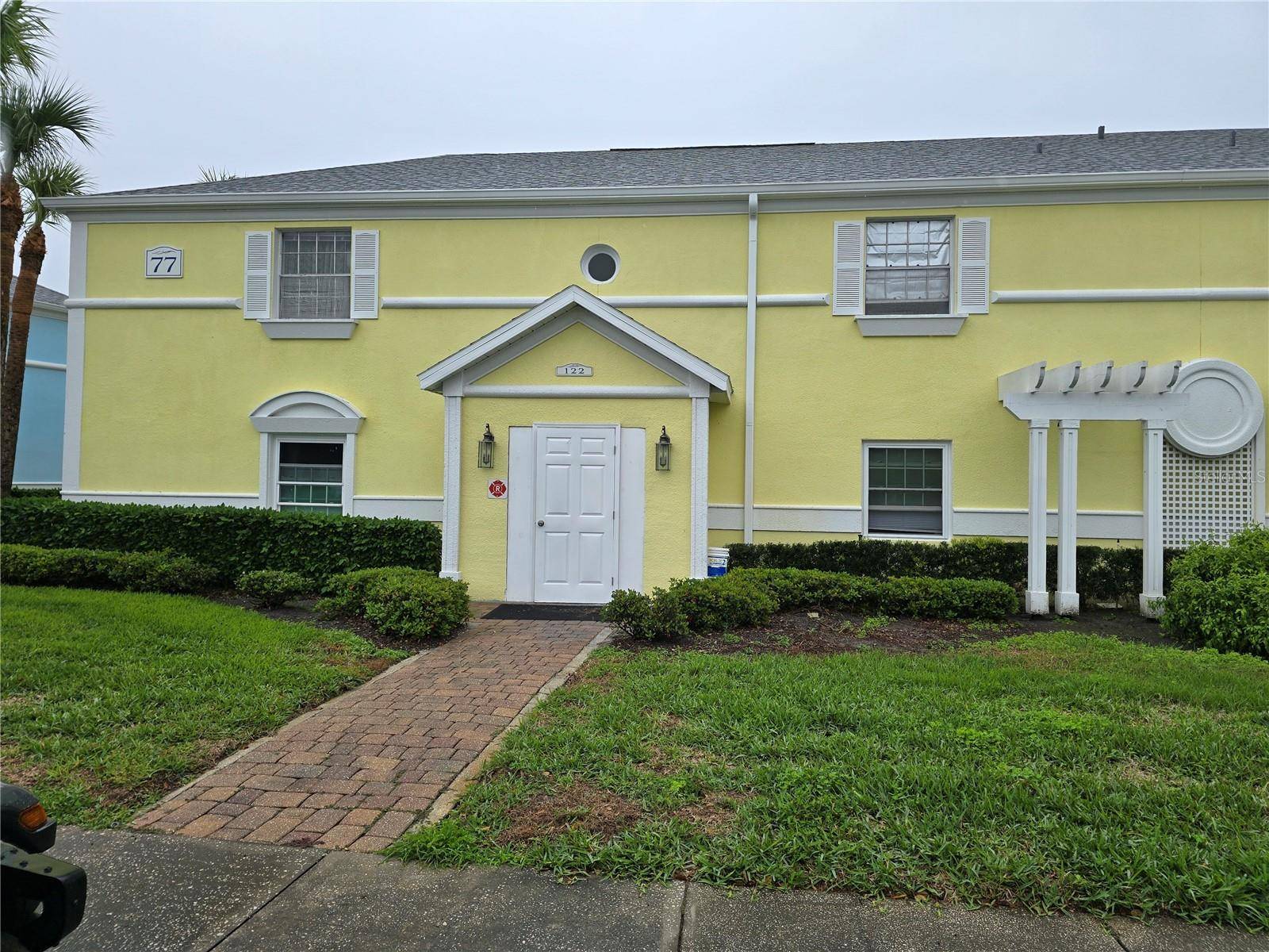 St Petersburg, FL 33705,122 POMPANO DR SE #A