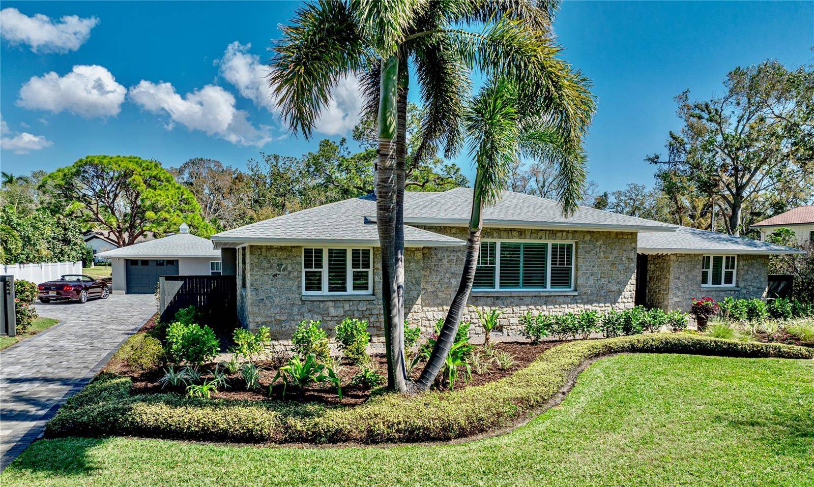 St Petersburg, FL 33707,524 PARK ST S