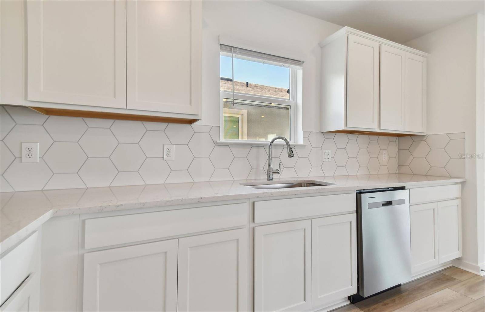 Zephyrhills, FL 33540,1076 KISTNA DR
