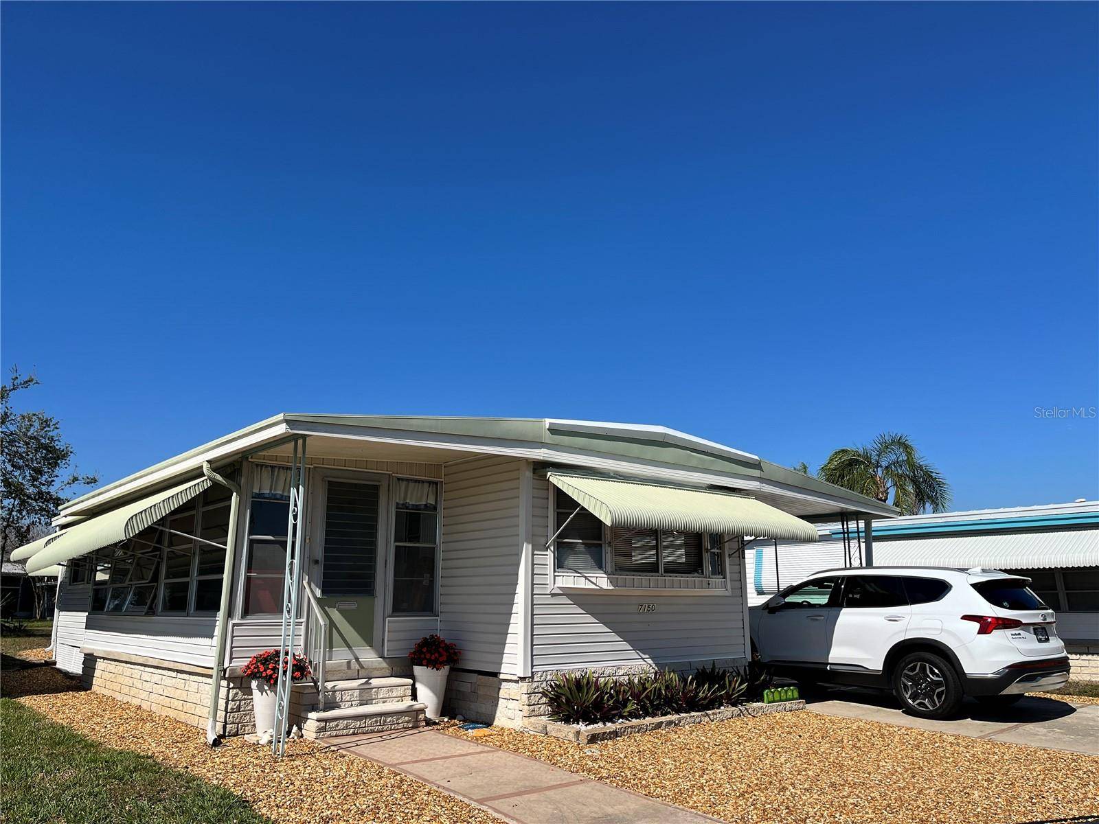 St Petersburg, FL 33702,7150 MOUNT GEORGETOWN DR NE #552