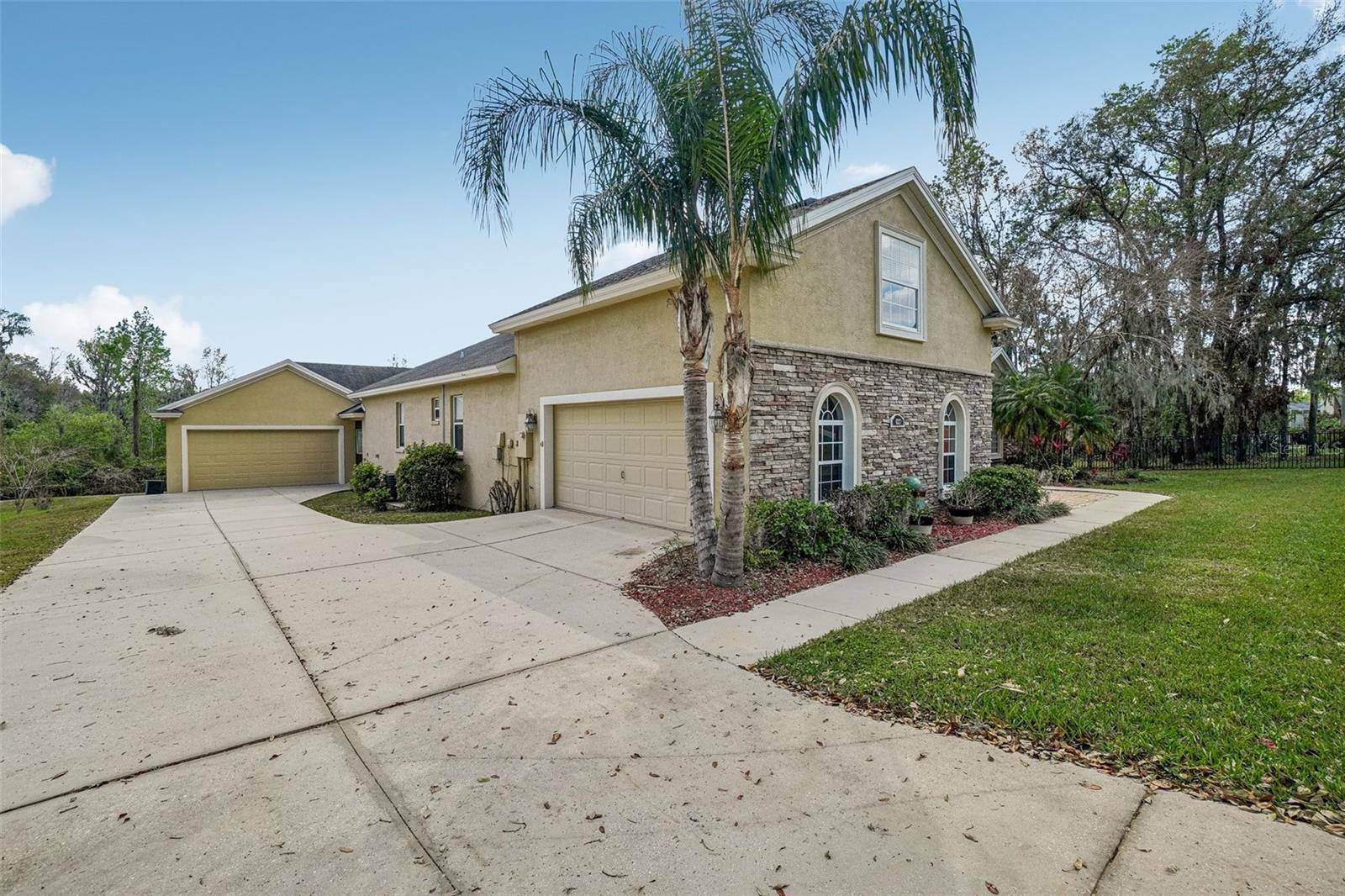 Lakeland, FL 33813,6327 ASHLEY DR