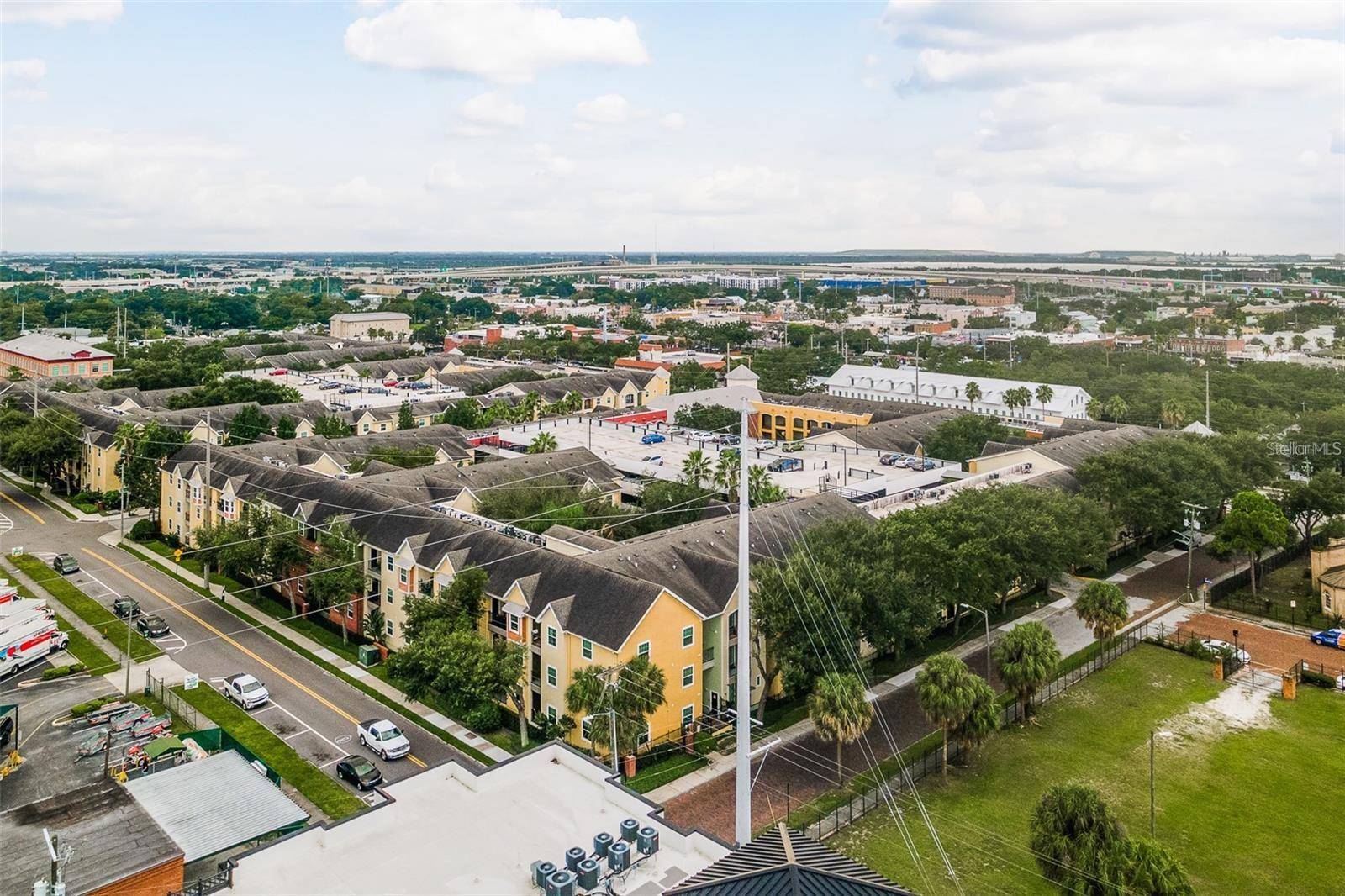 Tampa, FL 33605,1810 E PALM AVE #7104