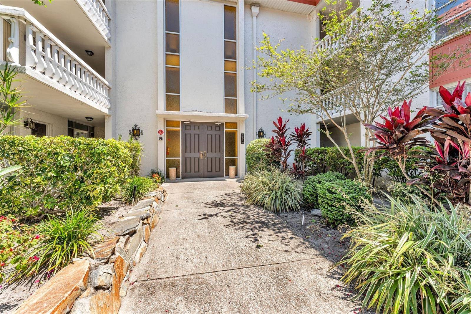 Clearwater, FL 33764,1001 PEARCE DR #106