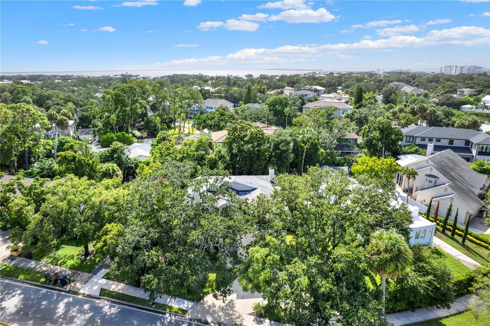 Tampa, FL 33609,407 S WEST SHORE BLVD