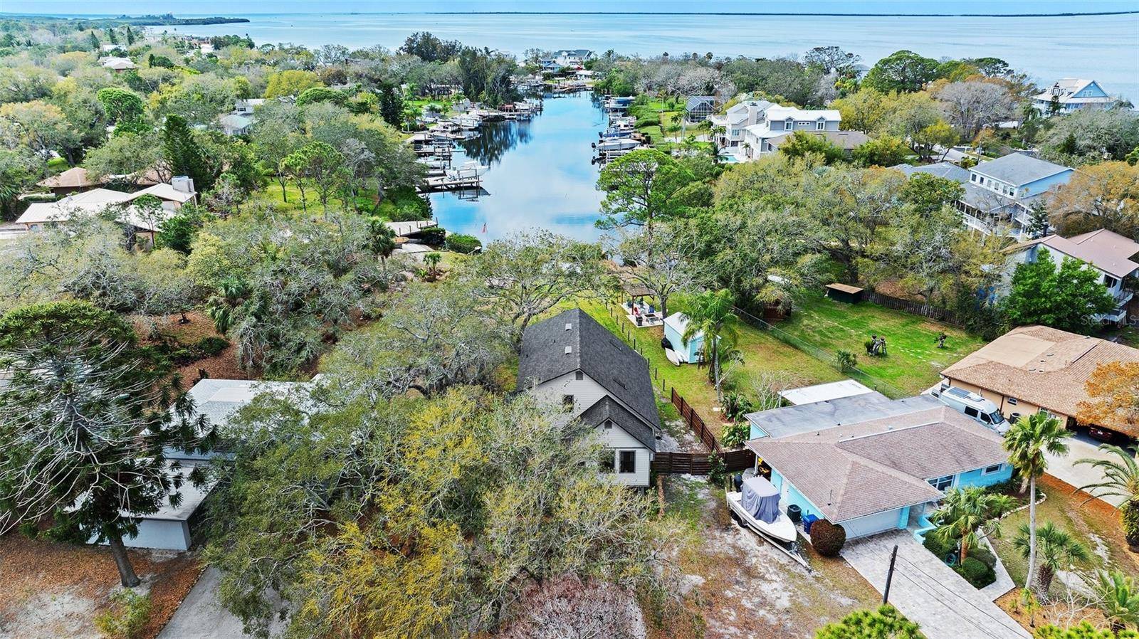 Holiday, FL 34691,3327 PINEVIEW DR