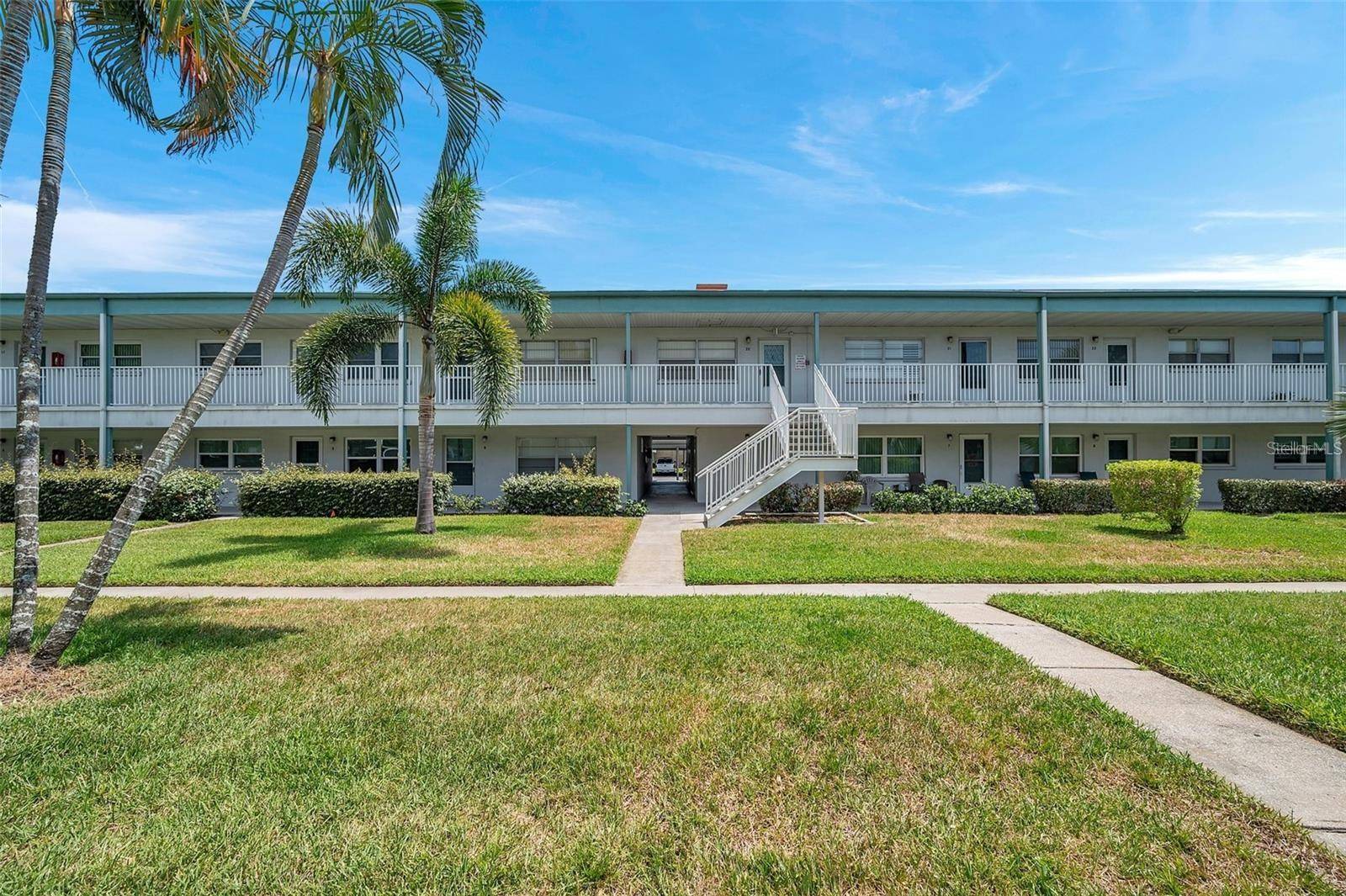 St Petersburg, FL 33709,5267 81ST ST N #18