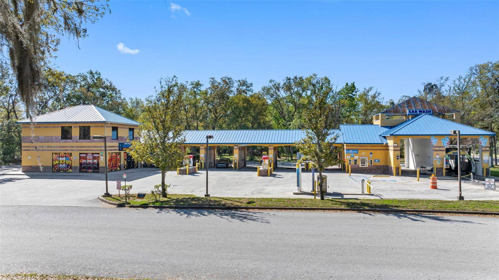 Valrico, FL 33594,113 S VALRICO RD