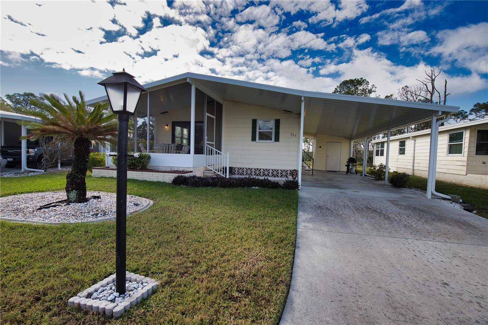North Port, FL 34287,923 IGLESIA DR