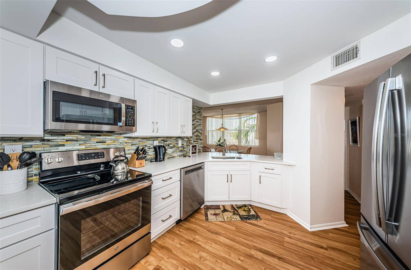 St Petersburg, FL 33715,6021 BAHIA DEL MAR CIR #540