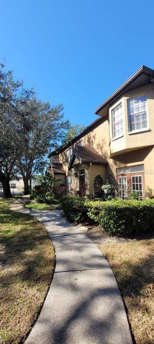 Orlando, FL 32835,6372 RALEIGH ST #1911
