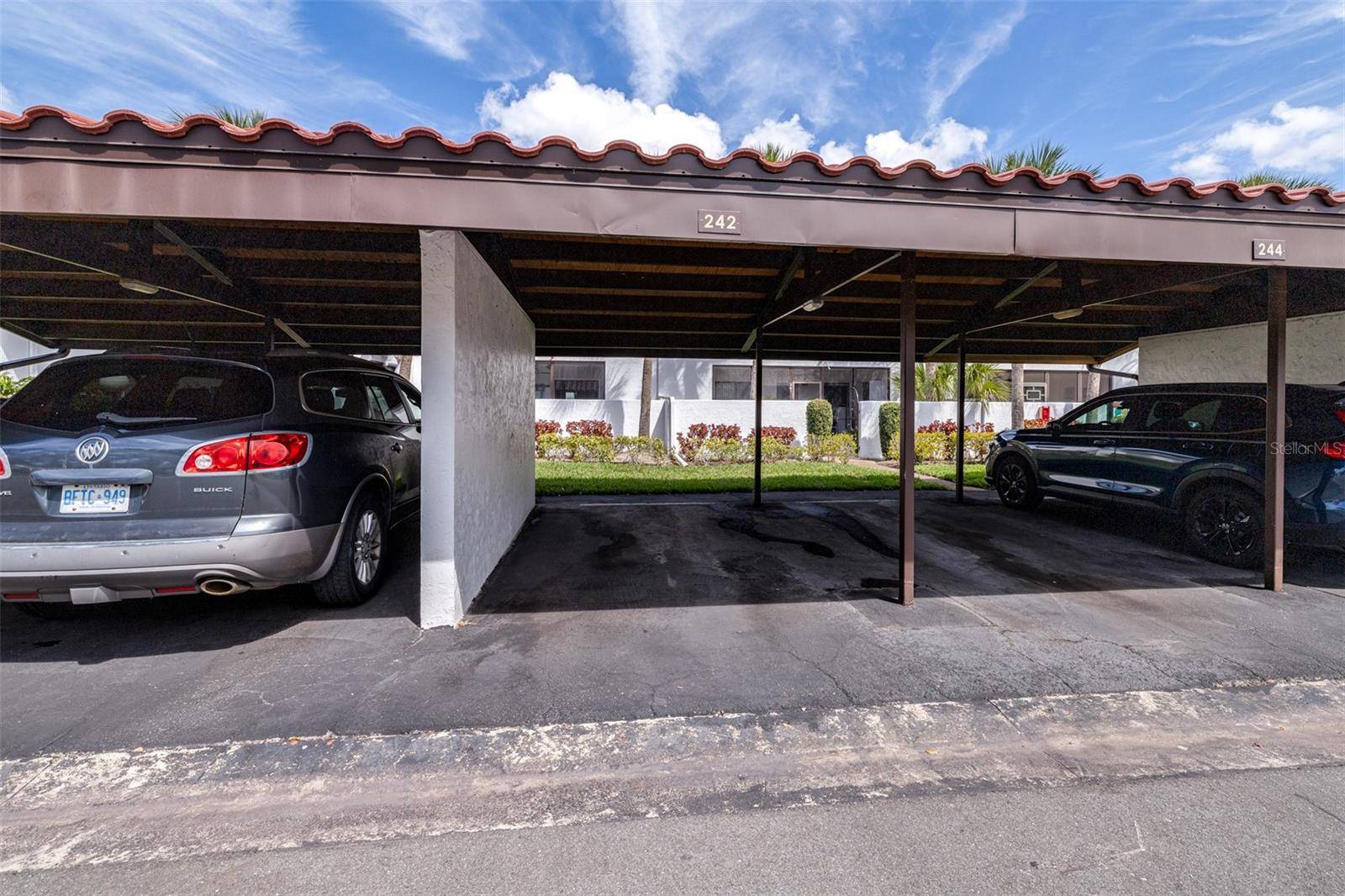 Bradenton, FL 34210,3500 EL CONQUISTADOR Pkwy #242