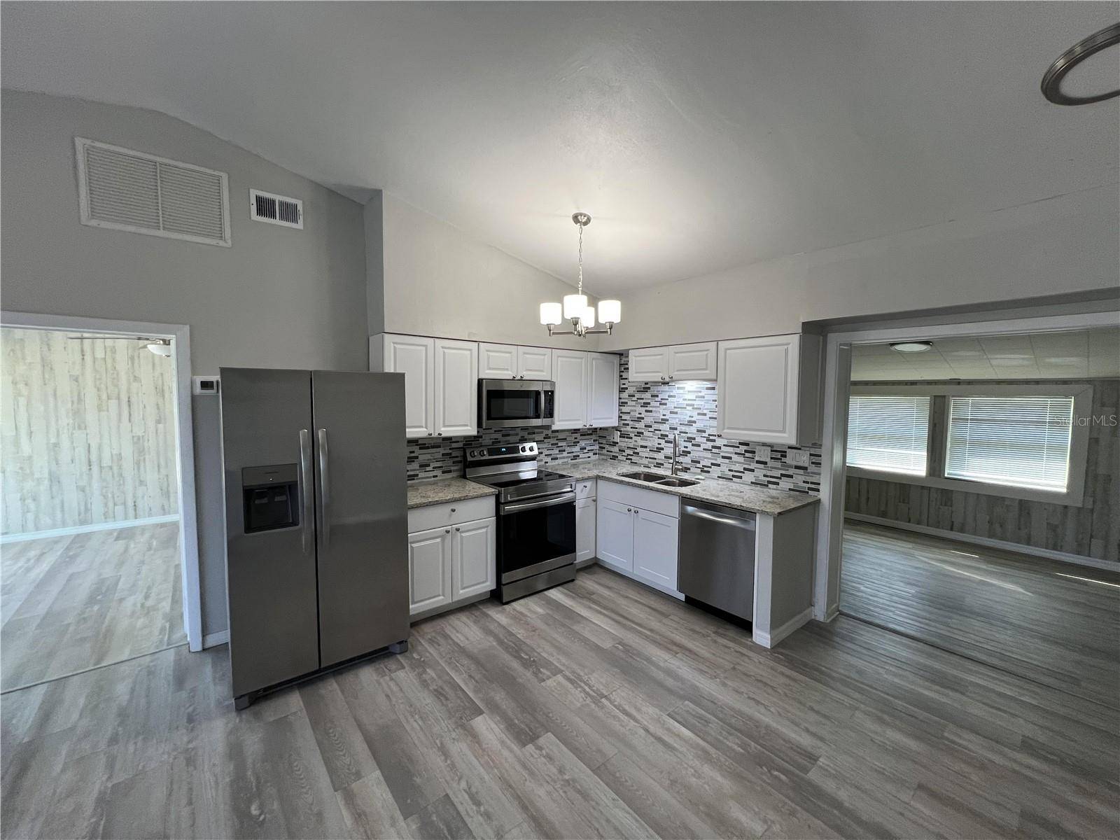 Punta Gorda, FL 33950,3121 WISTERIA PL