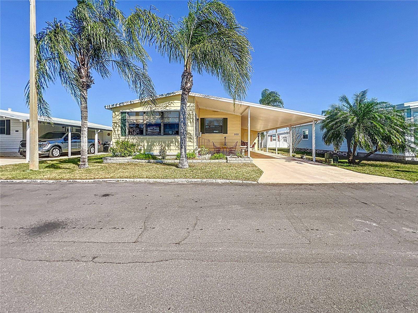 Holiday, FL 34691,2122 MAUI DR