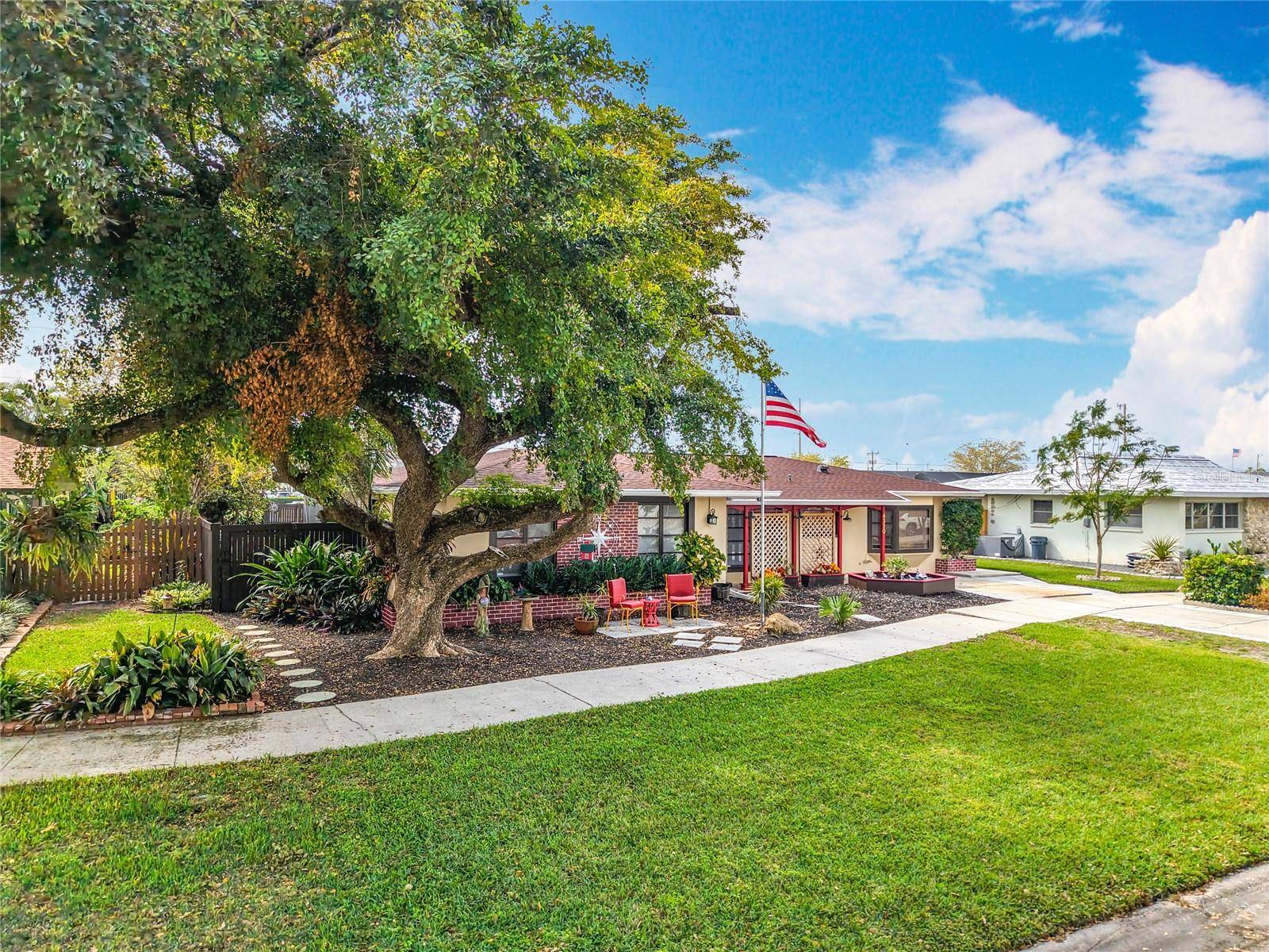 Cape Coral, FL 33904,4320 SE 16TH PL
