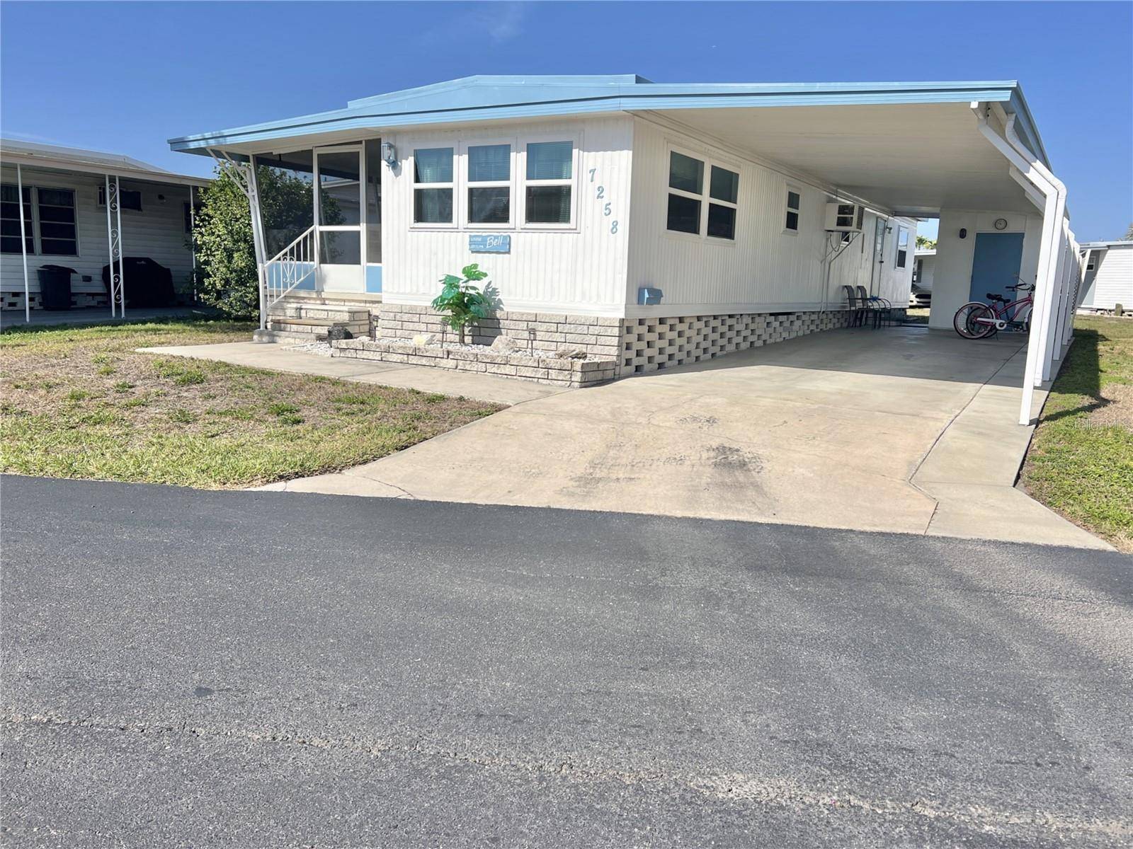 St Petersburg, FL 33702,7258 MOUNT JUPITER DR NE #614
